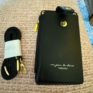 NWT Black purse all in one phone holder and credit cards crossbody